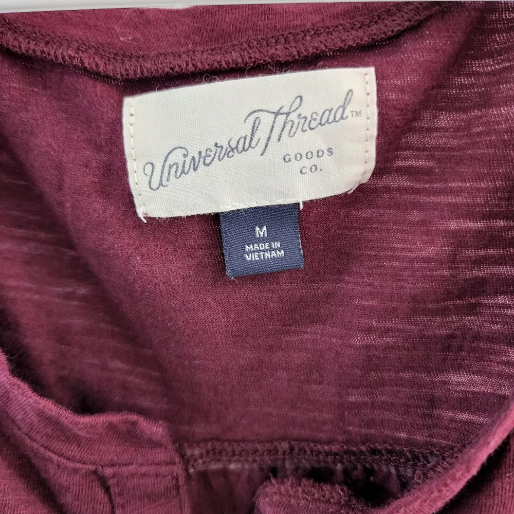 Cute Maroon Sleeveless Top - Picture 3 of 4